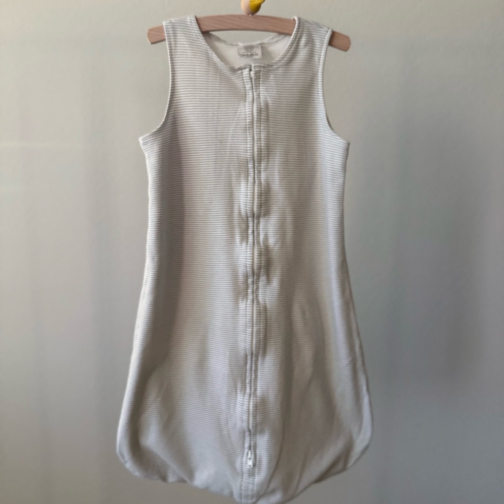 Elys & Co 100% Cotton Gray Striped Sleep Sack | Size 6-12 months